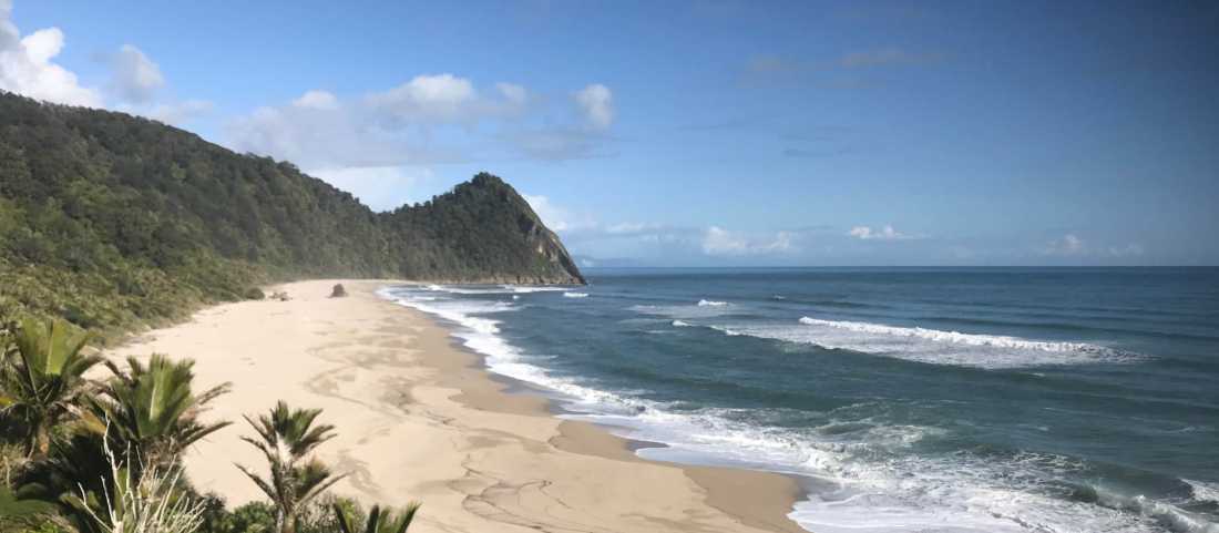 The track passes beside stunning Scott's Beach on the Heaphy Track |  Janet Oldham